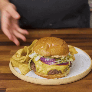 Cheeseburger Potato Chips GIF - Cheeseburger Potato Chips Burger GIFs