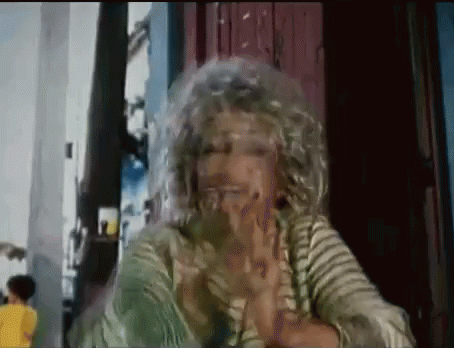 Celia Cruz Hace Dinero GIF - Dinero Ganando Celia Cruz GIFs
