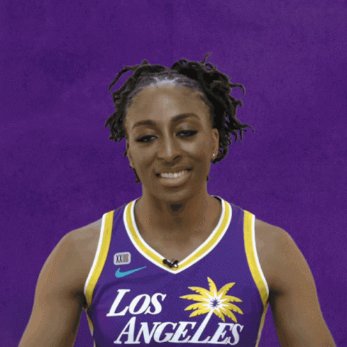 Los Angeles Sparks Nneka Ogwumike GIF - Los Angeles Sparks Nneka Ogwumike Flexing GIFs