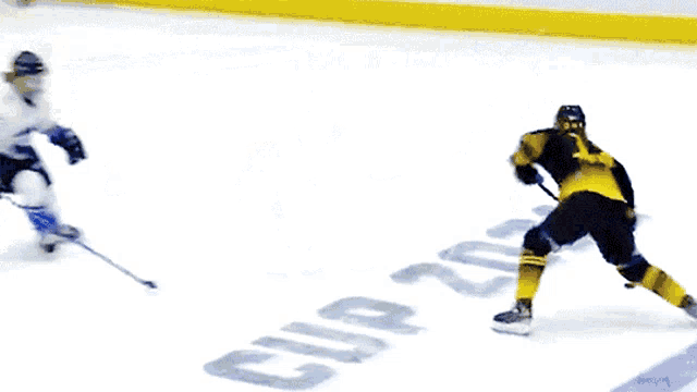 a hockey player wearing a jersey that says rc on it