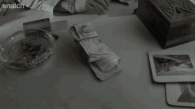 Counting Money Mickey Oniel GIF - Counting Money Mickey Oniel Brad Pitt GIFs
