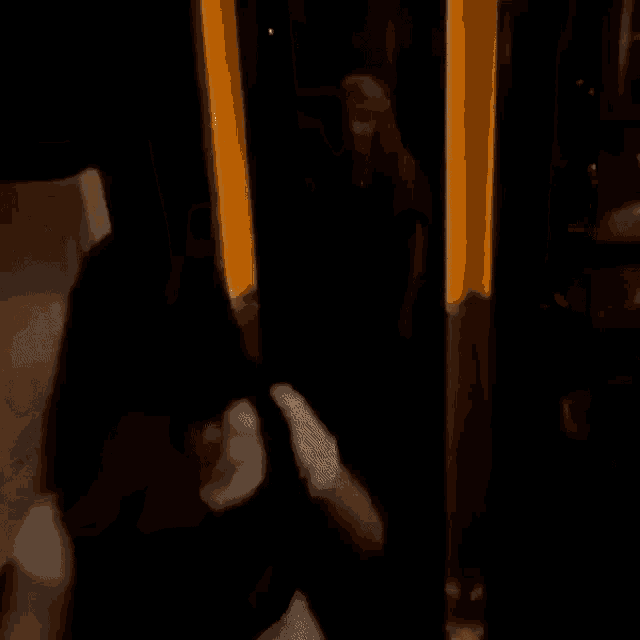 Kim Lip Yves GIF