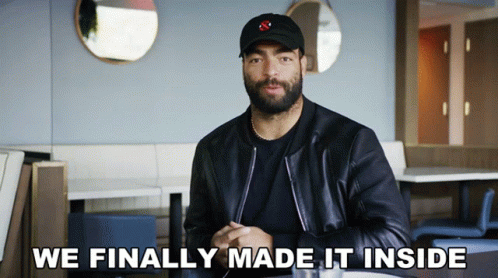 We Finally Made It Inside Kyle Van Noy GIF - We Finally Made It Inside Kyle Van Noy Were Finally In GIFs