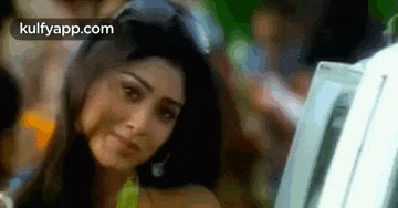 Shriya Flying Kiss.Gif GIF