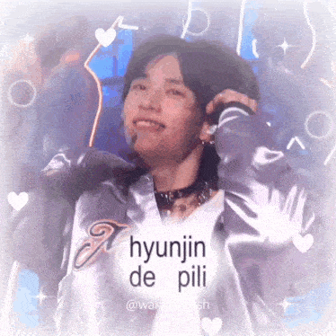 a picture of a person with hyunjin de pili written on the bottom