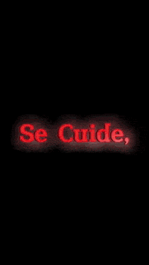 a poster that says se cuide in red letters