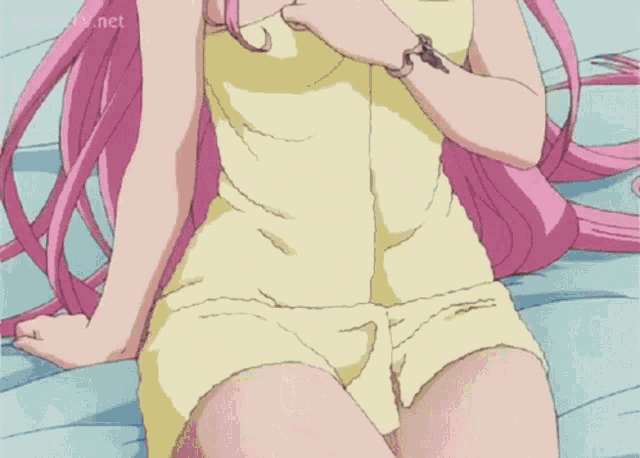 a girl with pink hair is laying on a bed with animeflv.net written on the bottom right