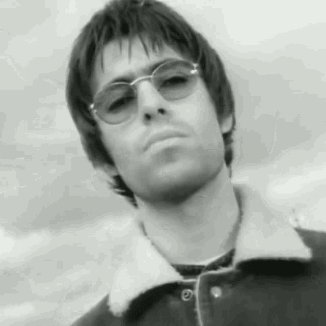 Stare Liam Gallagher GIF - Stare Liam Gallagher Oasis GIFs