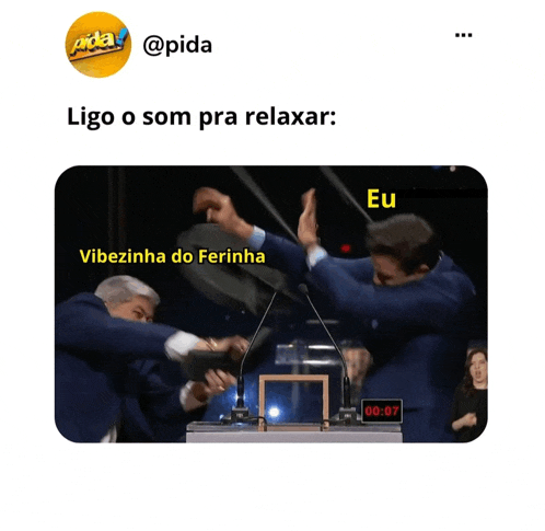 a picture of a man giving a high five with the caption " vibezinha do ferinha "