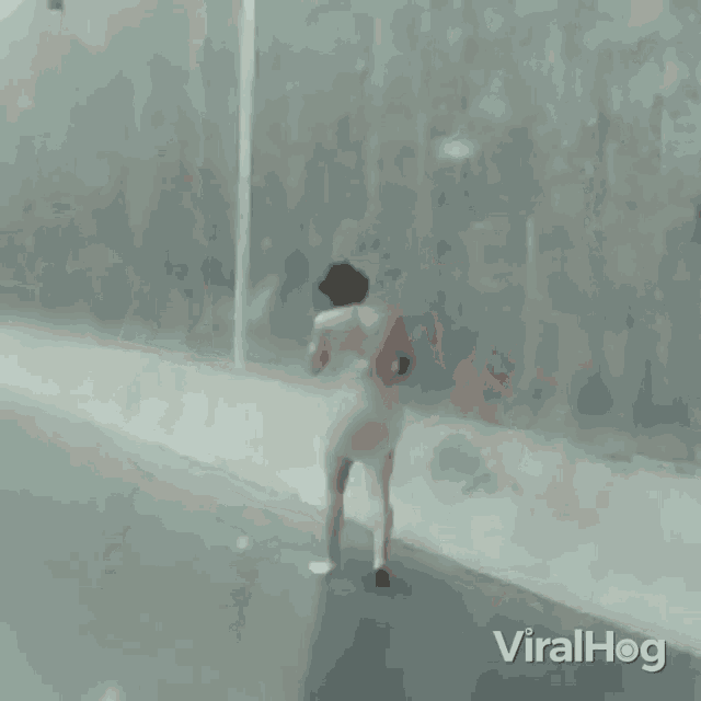 Naked Man Walking Barenaked GIF - Naked Man Walking Barenaked Viral Hog GIFs