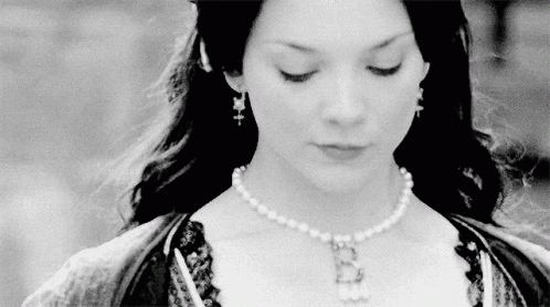 Anne Boleyn Black And White GIF - Anne Boleyn Black And White Les Tudors GIFs
