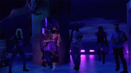 Dancing Ariana Grande GIF - Dancing Ariana Grande Vmas GIFs
