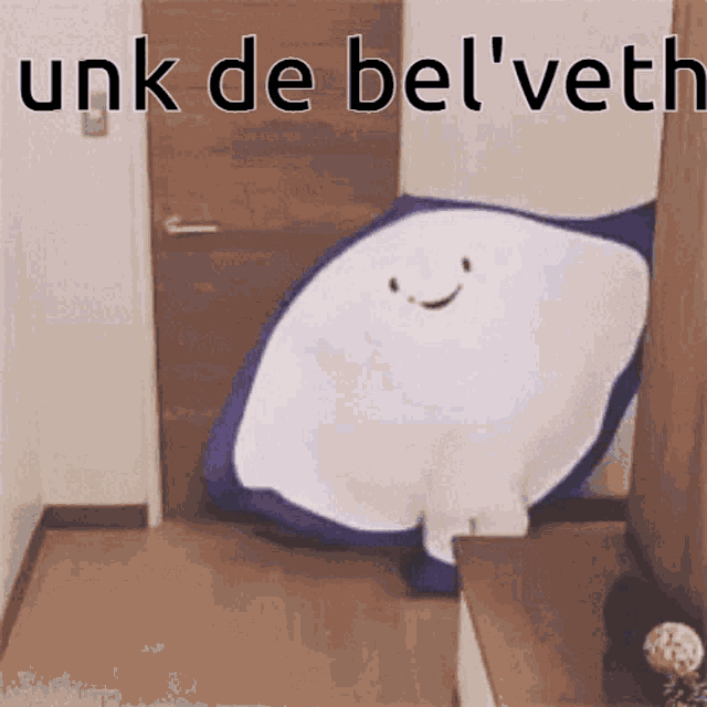 a picture of a stuffed animal that says " unk de bel veth "