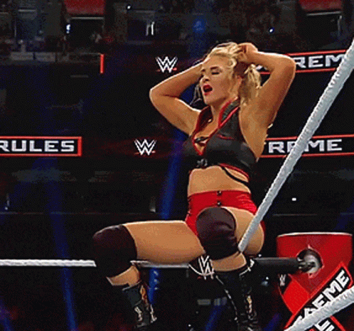 Lacey Evans Hot GIF - Lacey Evans Hot GIFs