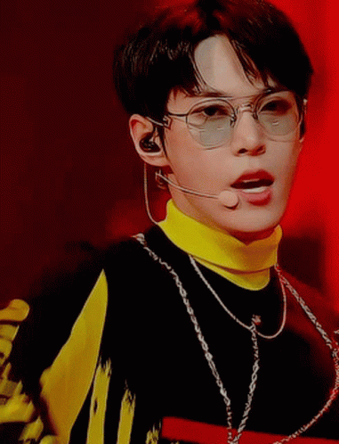 Stage Doyoung GIF - Stage Doyoung GIFs
