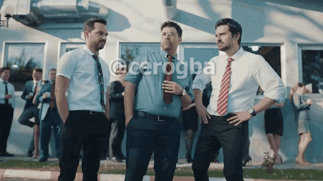 a group of men standing in front of a building with a watermark that says @cerogba