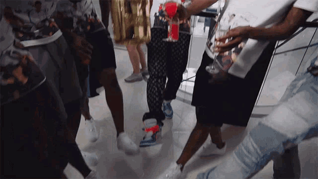 Dancing Not3s GIF - Dancing Not3s Just Fine Song GIFs