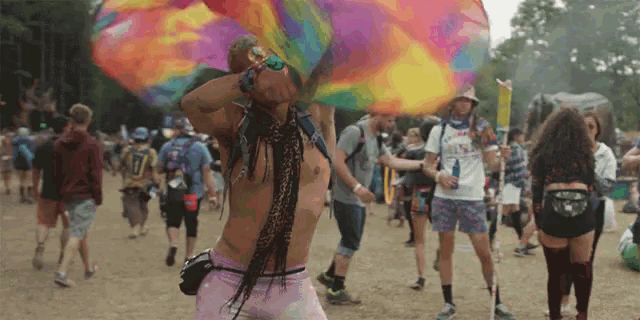Performing Spinning GIF - Performing Spinning Tie Dye GIFs