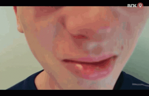 Niklas Chewing GIF - Niklas Chewing Smatte GIFs
