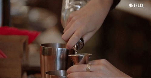 Pour Bartending GIF - Pour Bartending Making A Drink GIFs