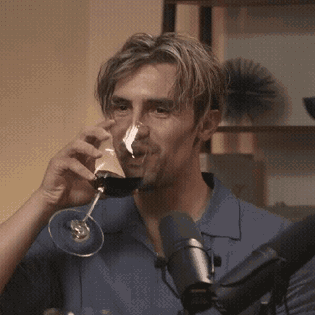 Phil Dunster Ted Lasso GIF - Phil Dunster Ted Lasso Drinking Wine GIFs