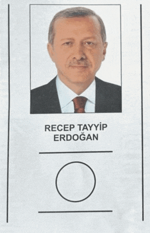 a picture of recep tayyip erdoğan with the word evet below it