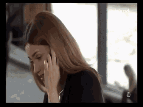 Alicenevers Talking GIF - Alicenevers Talking On The Phone GIFs
