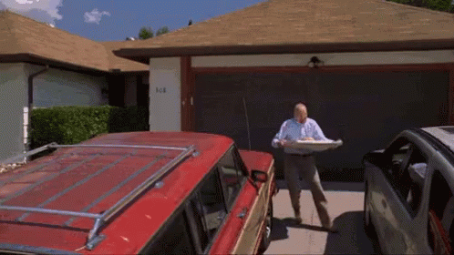 Roof Pizza GIF - Pizza Breaking Bad Walter White GIFs