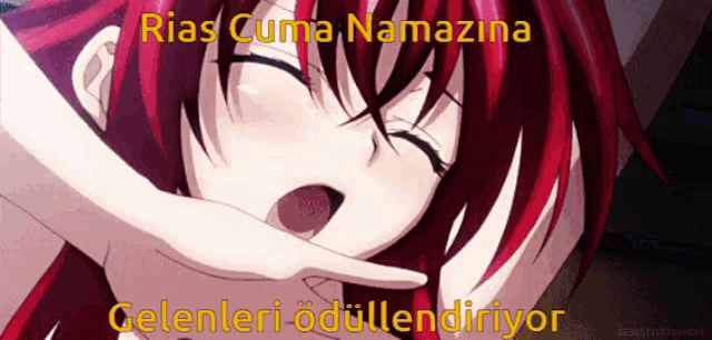 rias cuma namazina gelenleri ödüllendiriyor is written on a picture of a girl with red hair