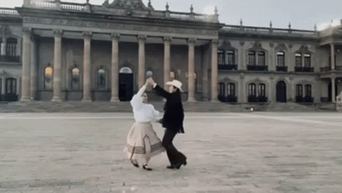 Folklorico Twirling GIF - Folklorico Twirling Dance GIFs