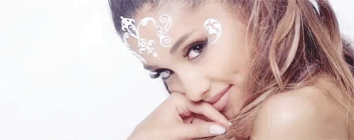 Genit GIF - Ariana Grande Wink GIFs