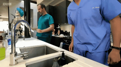 Operation Ouch Cbbc GIF - Operation Ouch Cbbc Dr Chris Van Tulleken GIFs