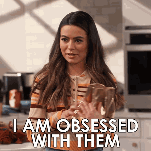 I Am Obsessed With Them Carly Shay GIF - I Am Obsessed With Them Carly Shay Miranda Cosgrove GIFs