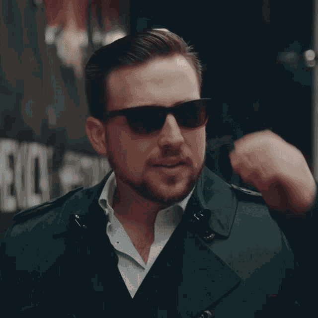 Pull The Shades Down State Champs GIF - Pull The Shades Down State Champs Criminal Song GIFs