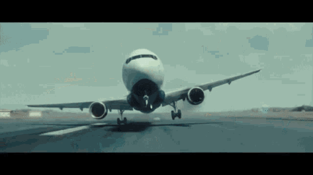 Crash Landing Plane Crash GIF - Crash Landing Plane Crash Flight10 GIFs