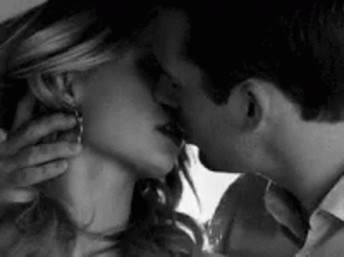 Couple Love GIF - Couple Love Make Out GIFs