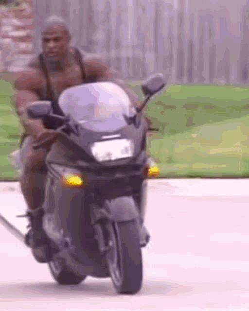 Ronnie Coleman Ronnie Coleman Motorcycle GIF - Ronnie Coleman Ronnie Coleman Motorcycle GIFs