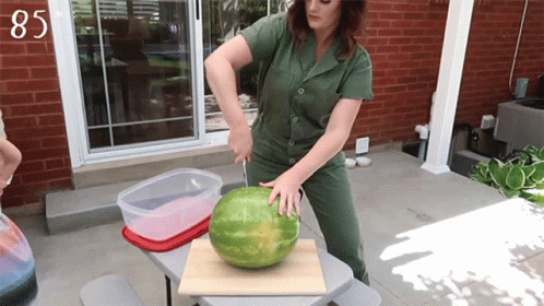 Cutting Watermelon Bonnie Hoellein GIF - Cutting Watermelon Bonnie Hoellein Slicing Watermelon GIFs