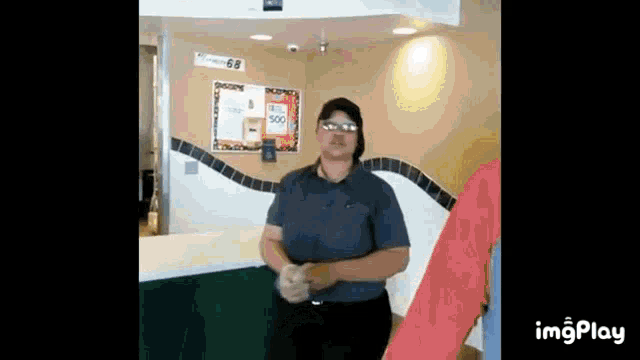 Fast Food Angry Manager GIF - Fast Food Angry Manager Taco Bell GIFs