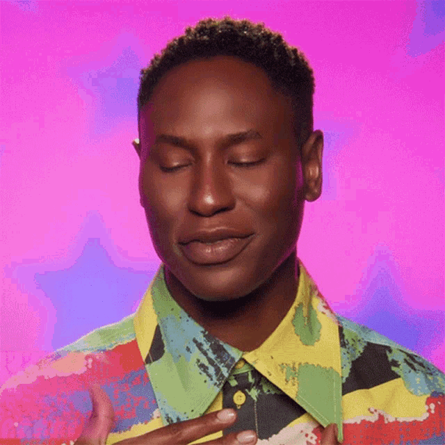 Crossed Fingers Shea Couleé GIF - Crossed Fingers Shea Couleé Rupauls Drag Race All Stars GIFs