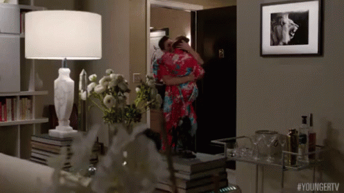 Making Out GIF - Miriam Shor Kiss Younger Tv GIFs