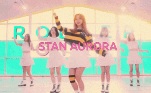 Aurora Kpop GIF - Aurora Kpop Roblox GIFs