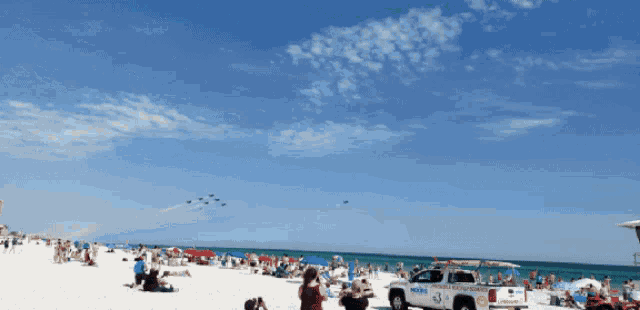 Blues Navy Blue Angels GIF - Blues Navy Blue Angels Flying In Formation GIFs