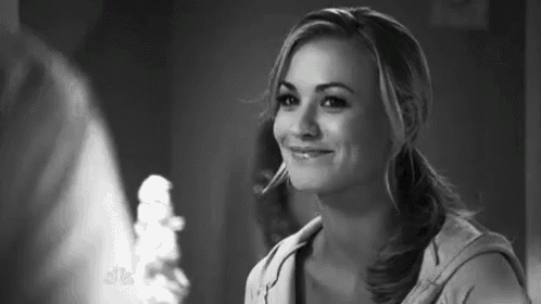 Chuck Yvonne Strahovski GIF