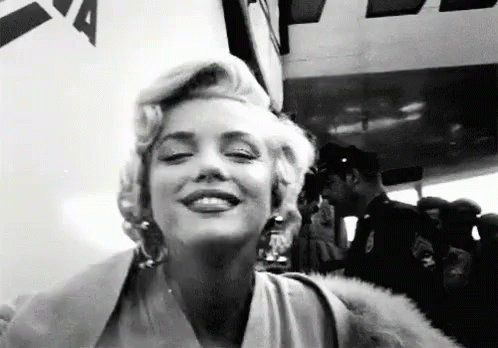 Blow Marilyn Monroe GIF - Blow Marilyn Monroe Blow A Kiss GIFs