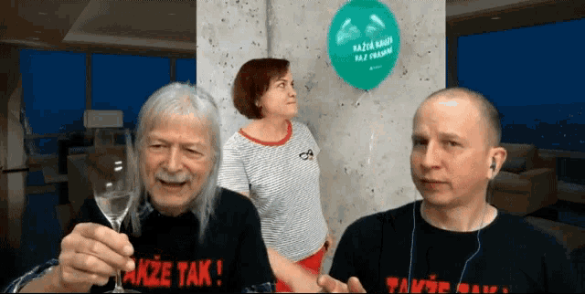 a man wearing a t-shirt that says takze tak