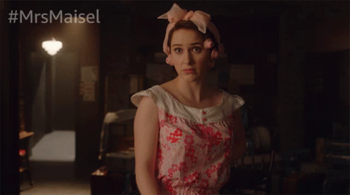 I Can Go In The Back If You Need Some Privacy Miriam Midge Maisel GIF - I Can Go In The Back If You Need Some Privacy Miriam Midge Maisel Mrs Maisel GIFs