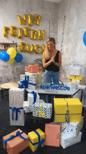 Party Birthday GIF - Party Birthday Excited GIFs