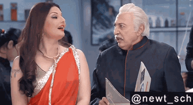 Khichdi Babuji Tulsidas Parekh In Love With Dr Tilothma GIF
