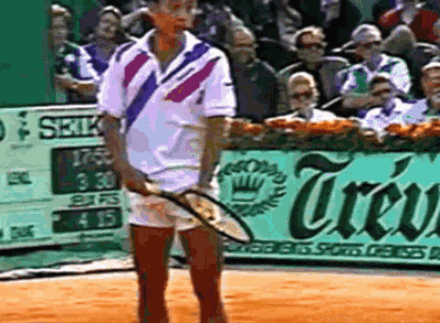 Michael Chang Underhand Serve GIF - Michael Chang Underhand Serve Tennis GIFs